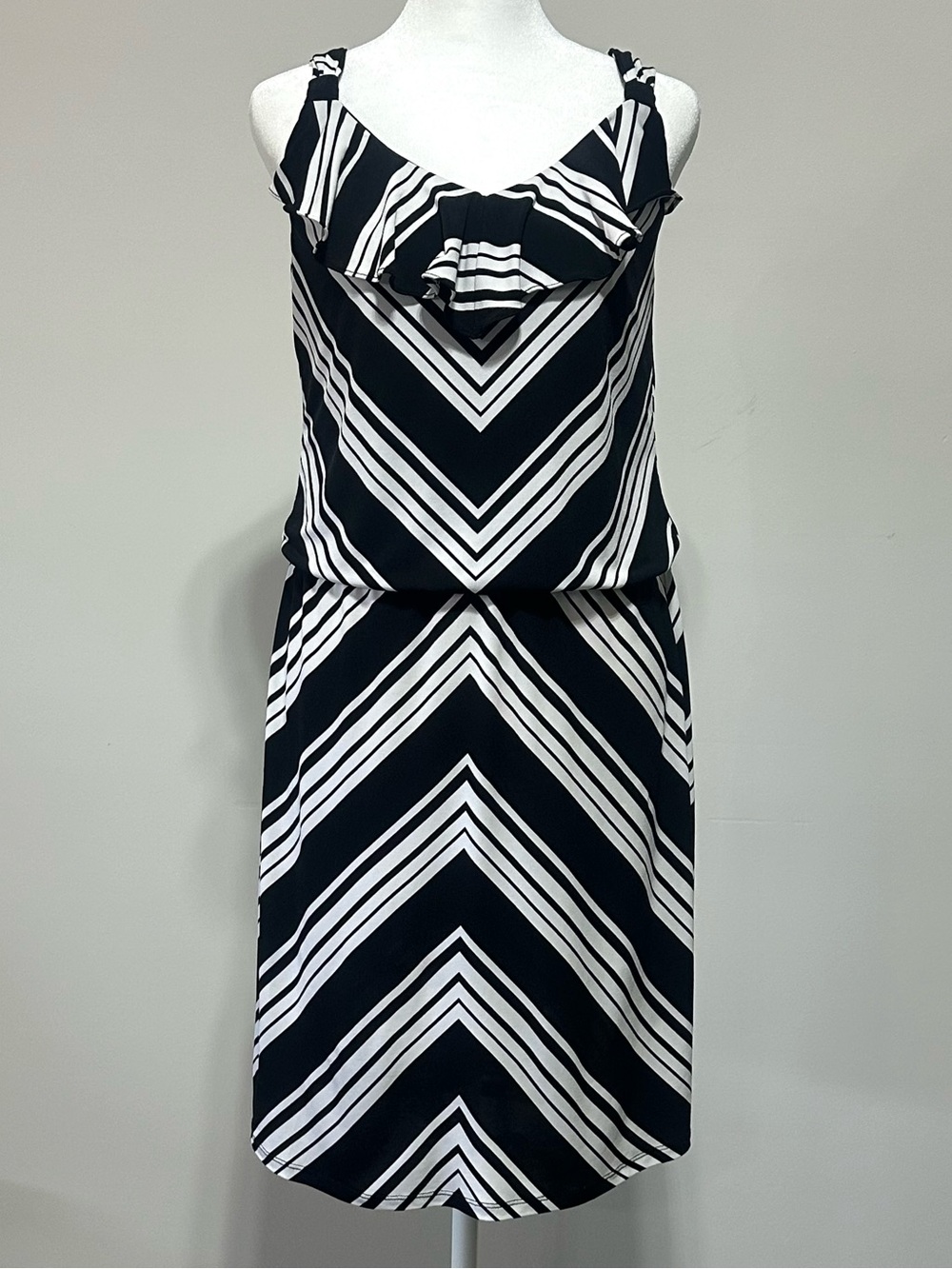 White House Black Market Black White Chevron Blouson Dress M